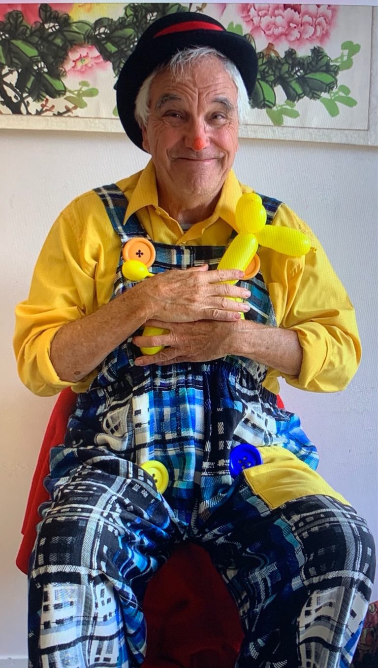 Balloon party clown