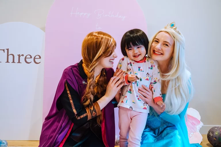 Anna and Elsa